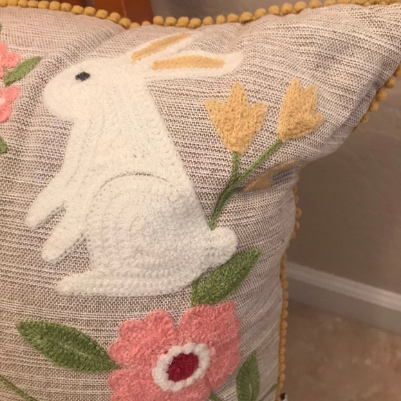 Easter Decorative Pillow Bunnies and Flower Embroidery - Picture 2 of 6